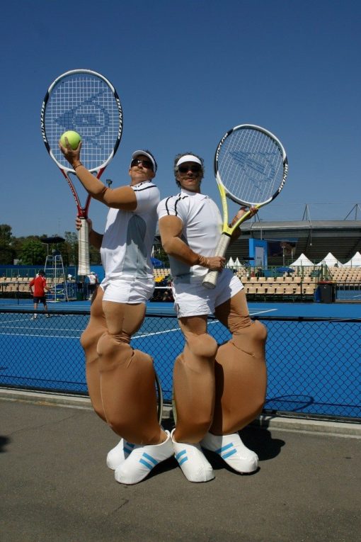 Giant Tennis