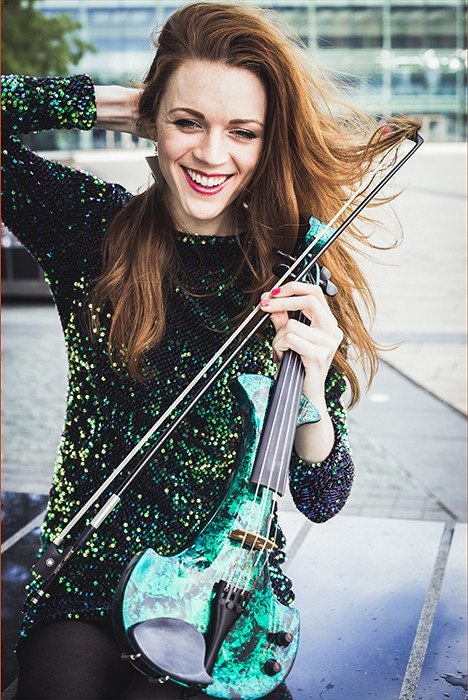 Violinist Lauren