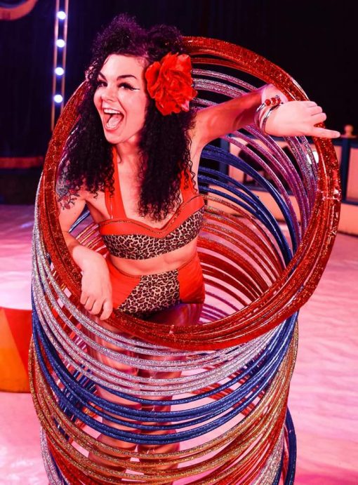 hula hoop artist
