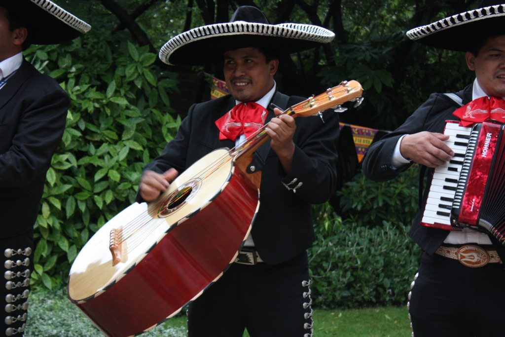 Traditional Mexican Music | Book Mexican Mariachi Band | Mexican ...