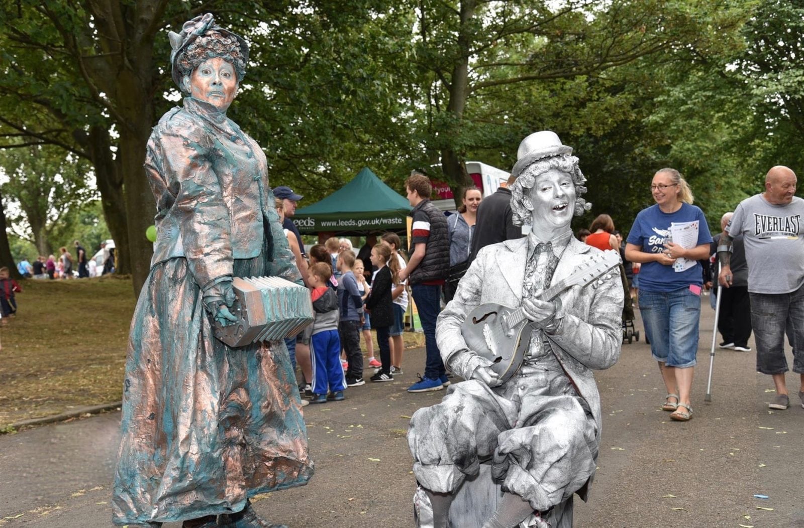 Musical Statues Fr Hire | Book Living Statues | Street Performers