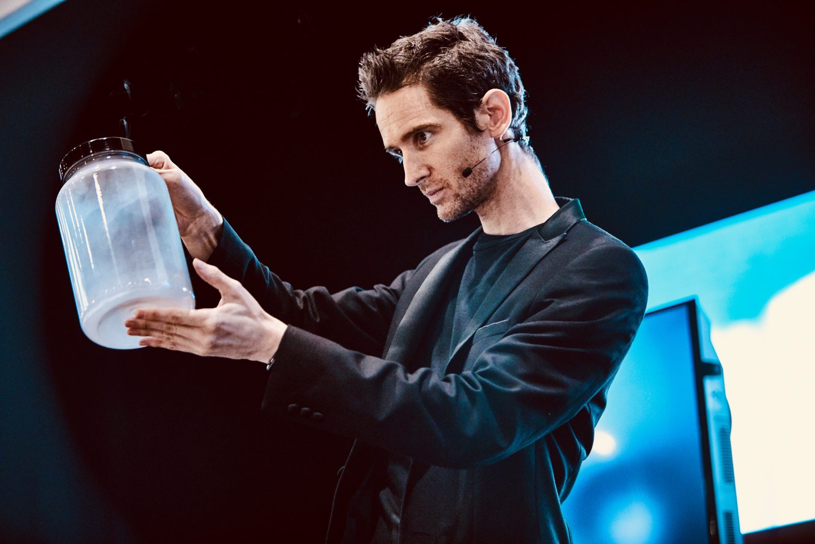 Magician Las Vegas Hire Magicians Nevada Magician Hire