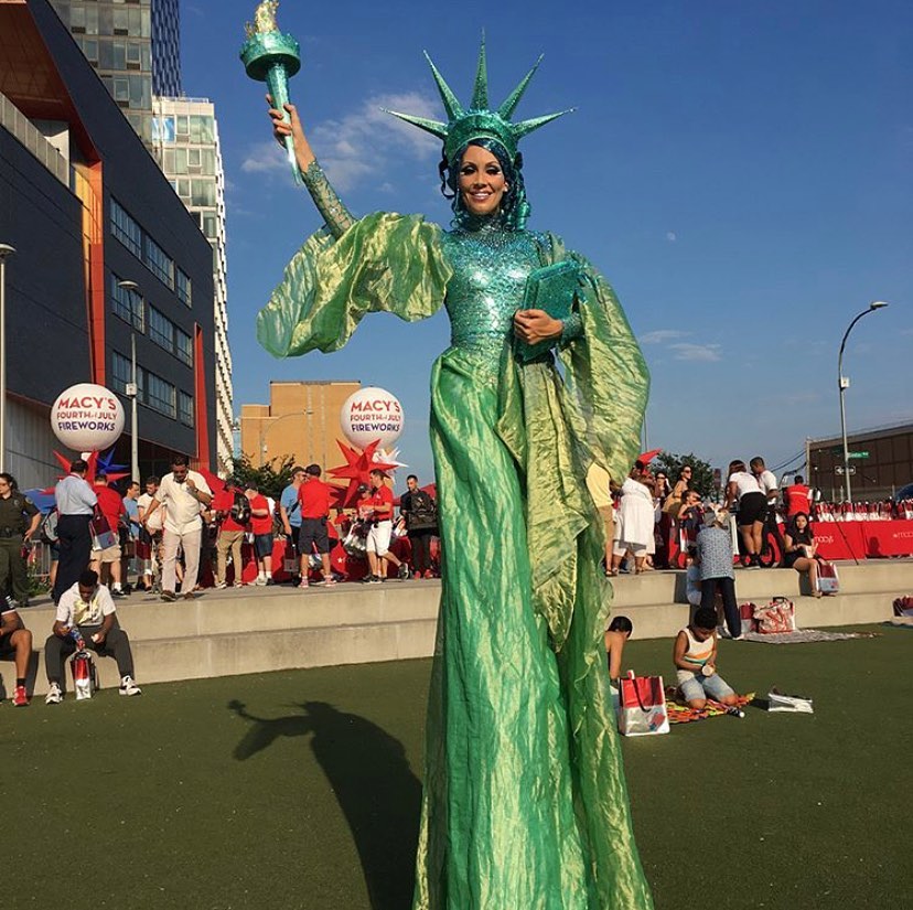 Stilt Walkers New York